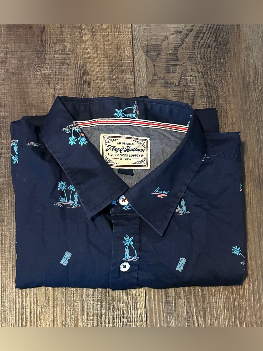 NWOT Men’s Short-Sleeve Shirt 100% Cotton Sold Individually Pick your Design - Picture 2 of 16